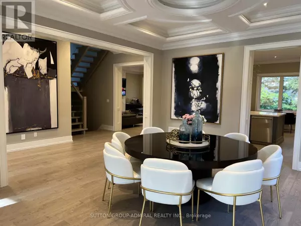 Toronto (islington-city Centre West), ON M9B3L9,1060 KIPLING AVENUE