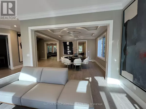 Toronto (islington-city Centre West), ON M9B3L9,1060 KIPLING AVENUE