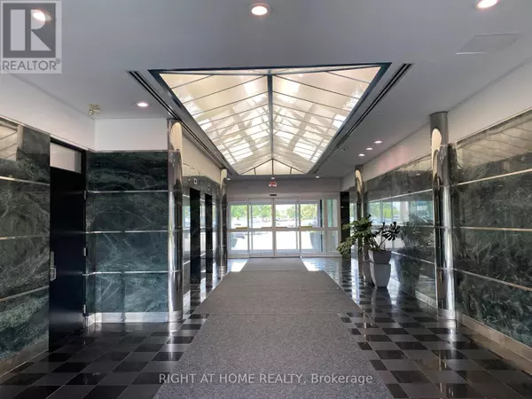 Mississauga (airport Corporate), ON L4W5A6,2800 Skymark AVE #32