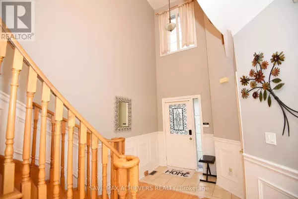 Mississauga (meadowvale Village), ON L5W1P5,521 NAVIGATOR DRIVE