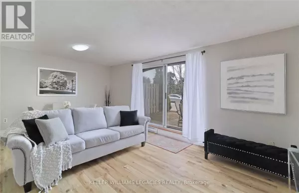 Oakville (fa Falgarwood), ON L6H2P5,1016 Falgarwood DR #41