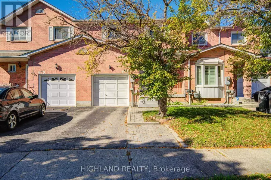 671 DINSMORE COURT, Mississauga (hurontario), ON L5R3G4