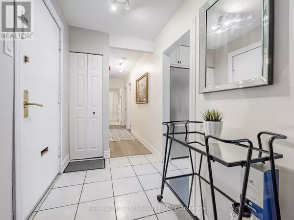 Burlington (brant), ON L7R1K2,2411 New ST #205