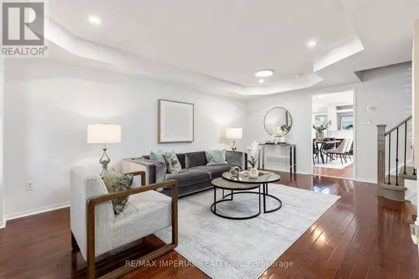 Oakville (ro River Oaks), ON L6H6V1,94 LITTLEWOOD DRIVE