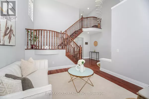 Brampton (bram East), ON L6P2V9,32 EAGLESPRINGS CRESCENT