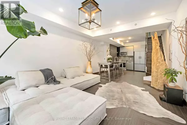 3 Elsie LN #30, Toronto (dovercourt-wallace Emerson-junction), ON M6P0B8