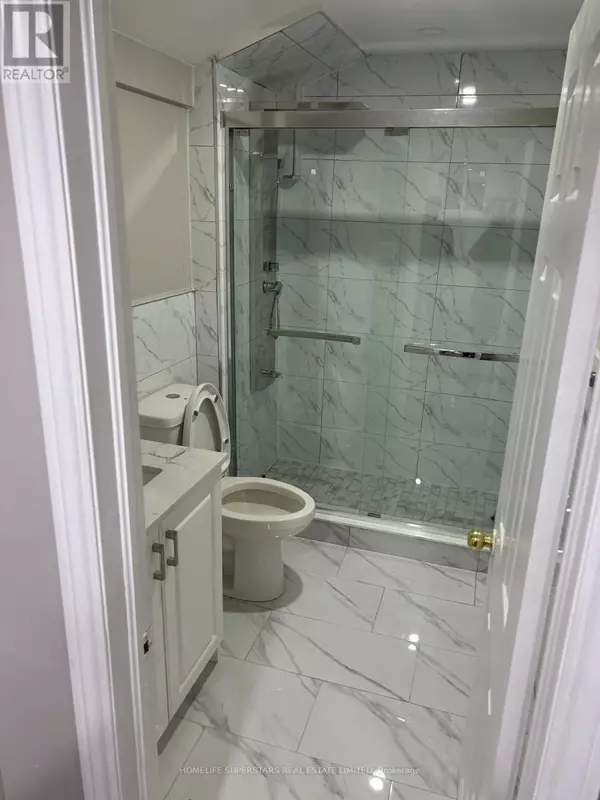 Brampton (sandringham-wellington), ON L6R0T1,65 YELLOW AVENS BOULEVARD