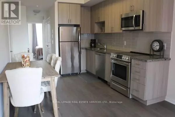 Toronto (briar Hill-belgravia), ON M6B1M7,1100 Briar Hill AVE #204