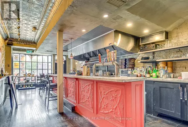 Toronto (runnymede-bloor West Village), ON M6S1N2,2197 BLOOR STREET W