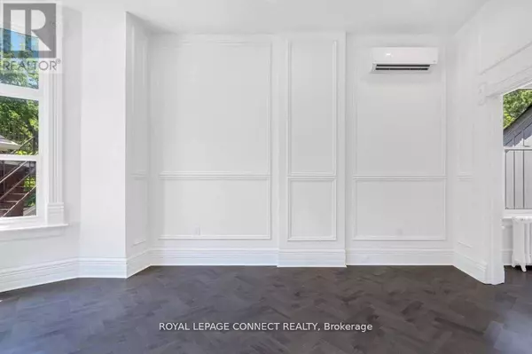 Toronto (high Park North), ON M6P2S4,178 High Park AVE #3