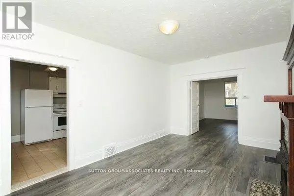 Toronto (high Park North), ON M6P2N8,57 Aziel ST #Main