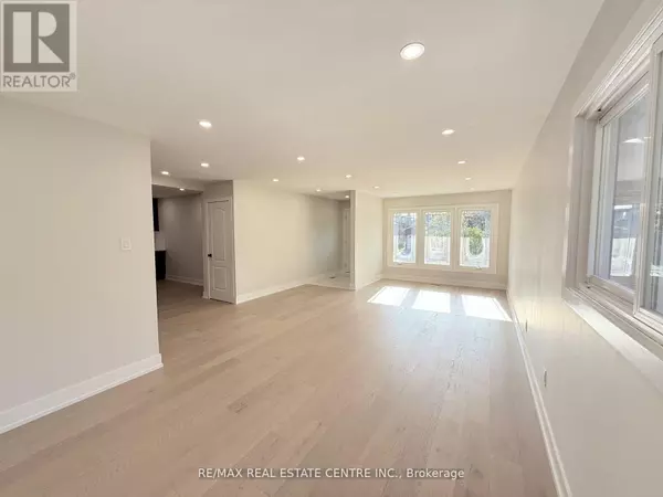 Mississauga (rathwood), ON L4W3N4,1215 LARNY COURT