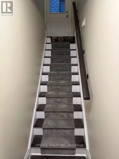 Brampton (bram West), ON L6Y6E9,58 Elysian Fields CIR #(basement)