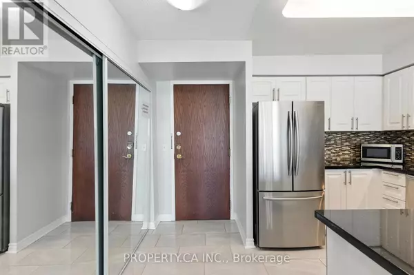 Mississauga (central Erin Mills), ON L5M6Z7,2585 Erin Centre BLVD #607