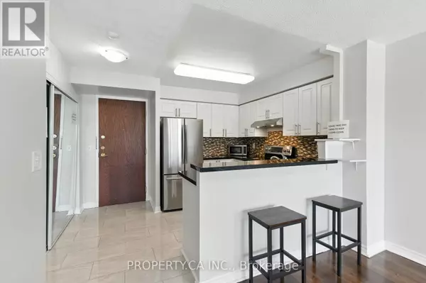 Mississauga (central Erin Mills), ON L5M6Z7,2585 Erin Centre BLVD #607