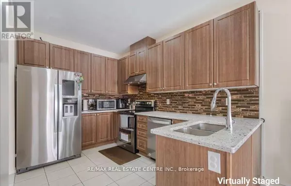 Brampton (sandringham-wellington), ON L6Z0G4,14 GULFBROOK CIRCLE