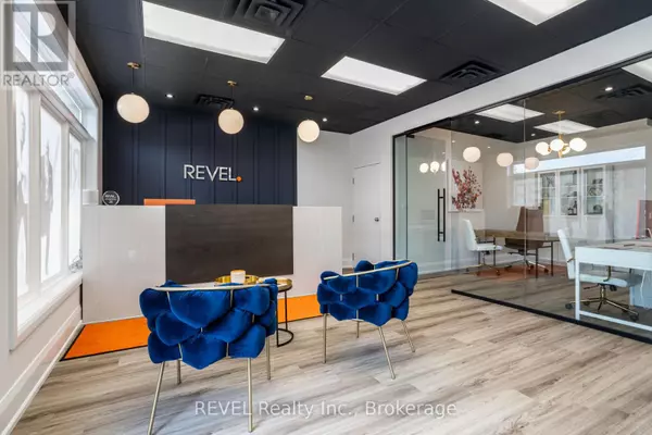 Burlington (shoreacres), ON L7L0G7,4170 Fairview ST #2