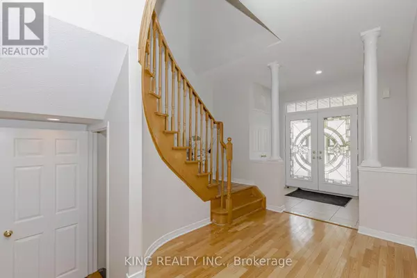 Brampton (bram East), ON L6P2L7,14 LEDGEROCK ROAD