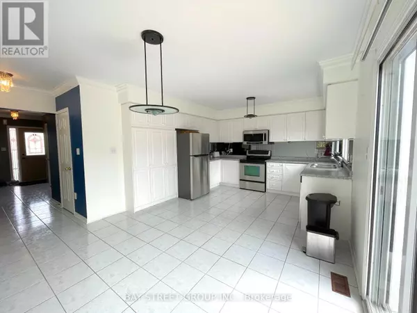 Oakville (wm Westmount), ON L6M3W8,2136 GOLDEN ORCHARD TRAIL