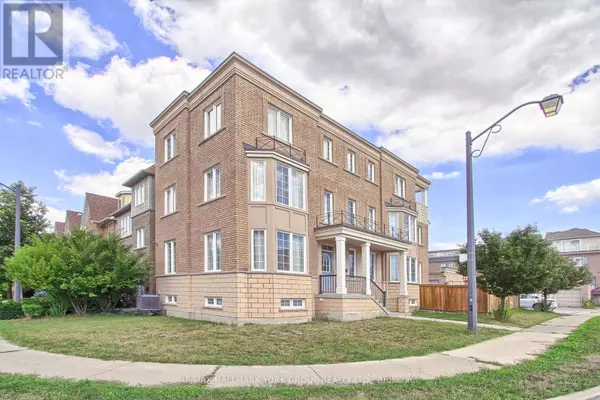 Toronto (york University Heights), ON M3J3S4,60 DELABO DRIVE