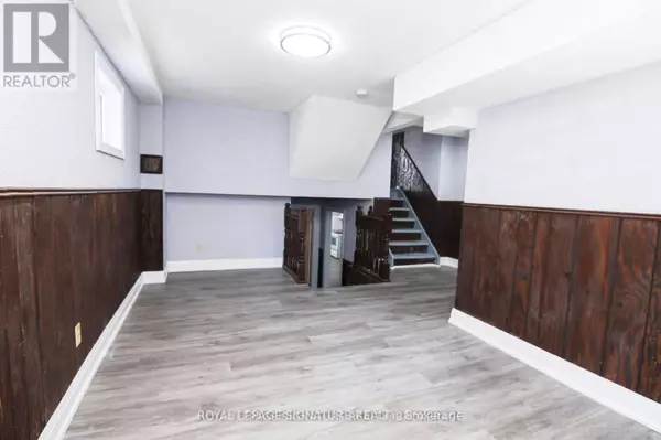 Mississauga (erindale), ON L5C1G2,827 STAINTON DRIVE