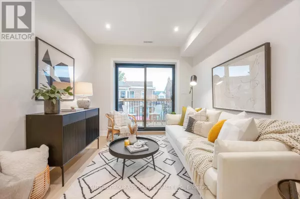 Toronto (dovercourt-wallace Emerson-junction), ON M6G3M1,794 Shaw ST #- Upper