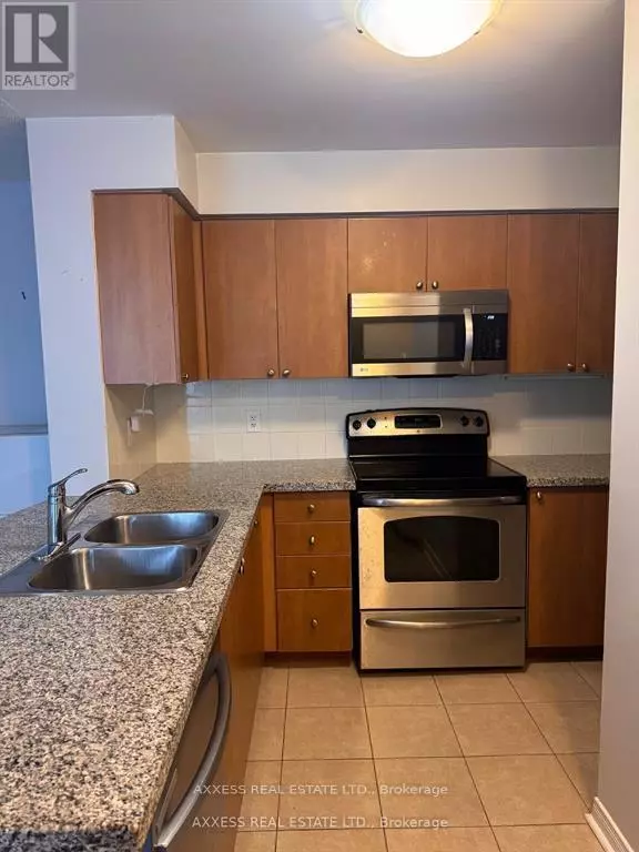 Mississauga (central Erin Mills), ON L5M7S1,4850 Glen Erin DR #101
