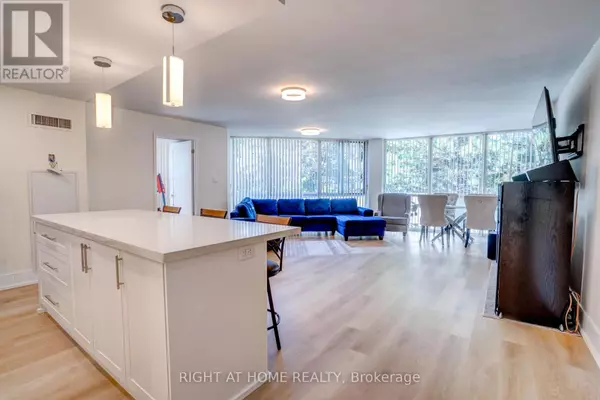 Mississauga (city Centre), ON L5B3W4,350 Webb DR #201