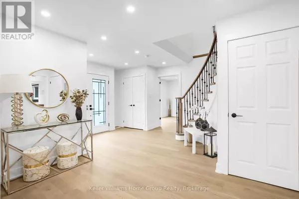 Mississauga (east Credit), ON L5V1B9,1105 EWING CRESCENT