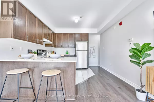 Mississauga (hurontario), ON L4Z0C1,89 Armdale RD #28