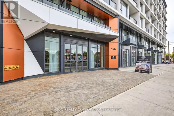 Toronto (yorkdale-glen Park), ON M6B0B1,556 Marlee AVE #110