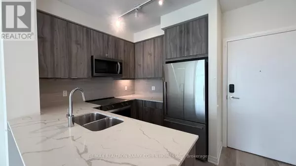 Mississauga (hurontario), ON L5R0H4,15 Watergarden DR #3102