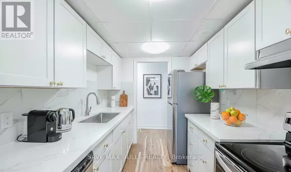 Mississauga (mississauga Valleys), ON L5A4A1,3650 Kaneff CRES #908