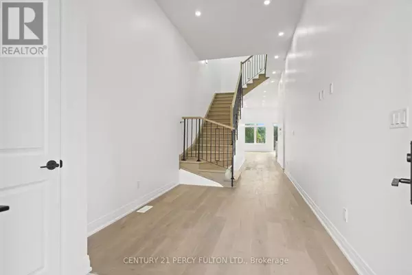 Mississauga (meadowvale), ON L5W1S5,6618 HARMONY HILL