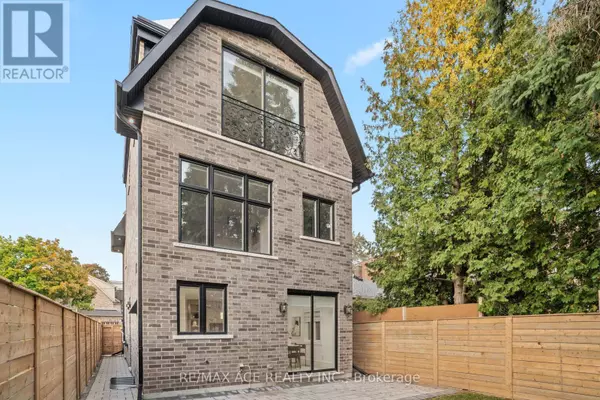 Mississauga (port Credit), ON L5H2P2,10A BENSON AVENUE W