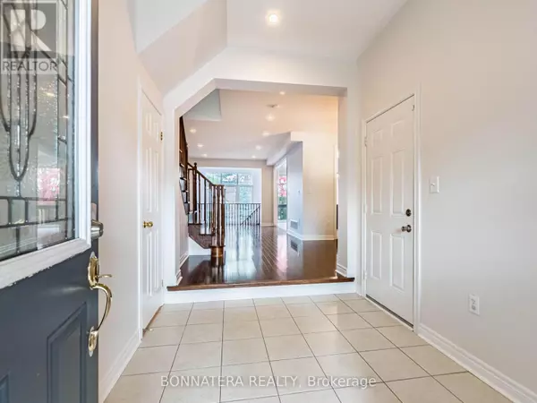 Oakville (bc Bronte Creek), ON L5M0L2,3275 Stalybridge DR #19