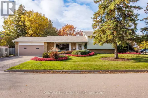 2 PINE CLIFF DRIVE, Mississauga (streetsville), ON L5N1E1