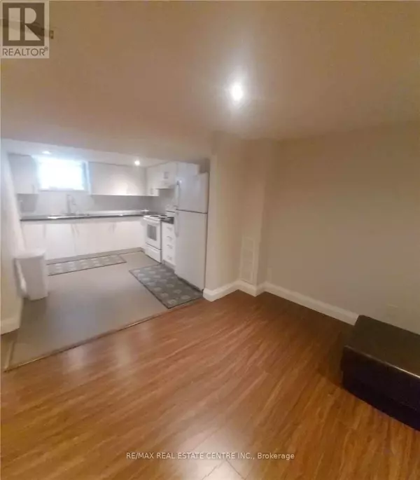 Mississauga (lakeview), ON L5E1K3,1086 FOURTH STREET