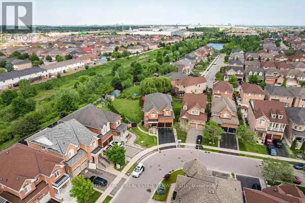 Brampton (northwest Sandalwood Parkway), ON L7A0K3,44 GAME CREEK CRESCENT