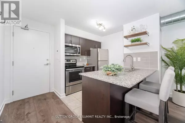 Toronto (dovercourt-wallace Emerson-junction), ON M6H0B6,1410 DUPONT ST #311