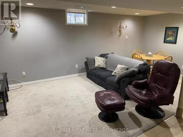 Mississauga (lisgar), ON L5N6E3,6419 Longspur RD #Basement