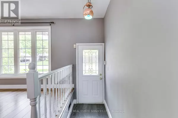 Oakville (cp College Park), ON L6H1H5,59 MCCRANEY STREET W