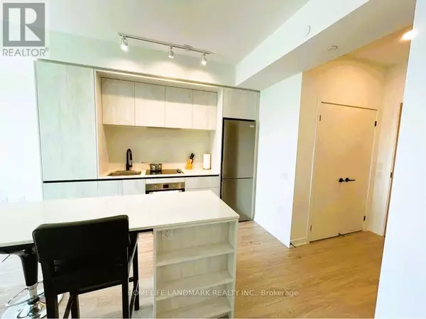 Mississauga (central Erin Mills), ON L5M2V8,2495 Eglinton AVE West #1405