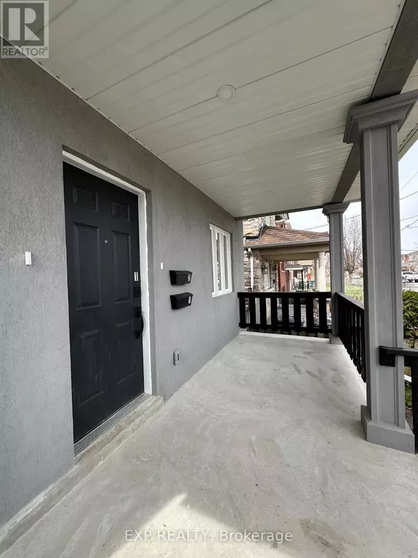 Toronto (rockcliffe-smythe), ON M6N3W6,6 LAPP STREET