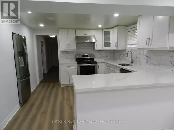 Mississauga (erindale), ON L5C1Z4,3406 ELLENGALE DR #LOWER