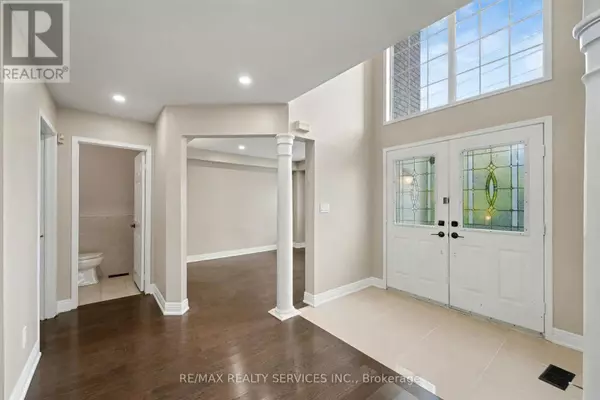 Mississauga (east Credit), ON L5V2J8,1032 Blueheron BLVD #Main