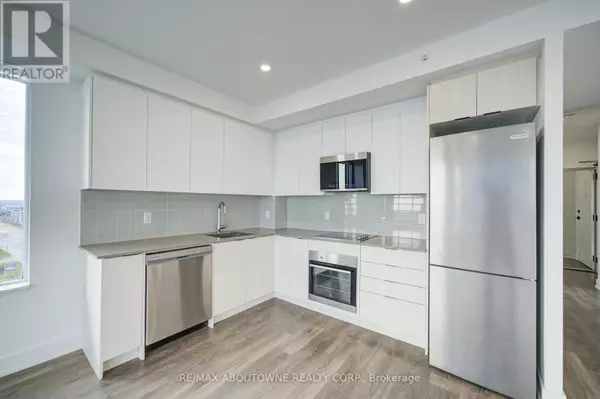 Oakville (ro River Oaks), ON L6H3R7,2489 Taunton RD #1313