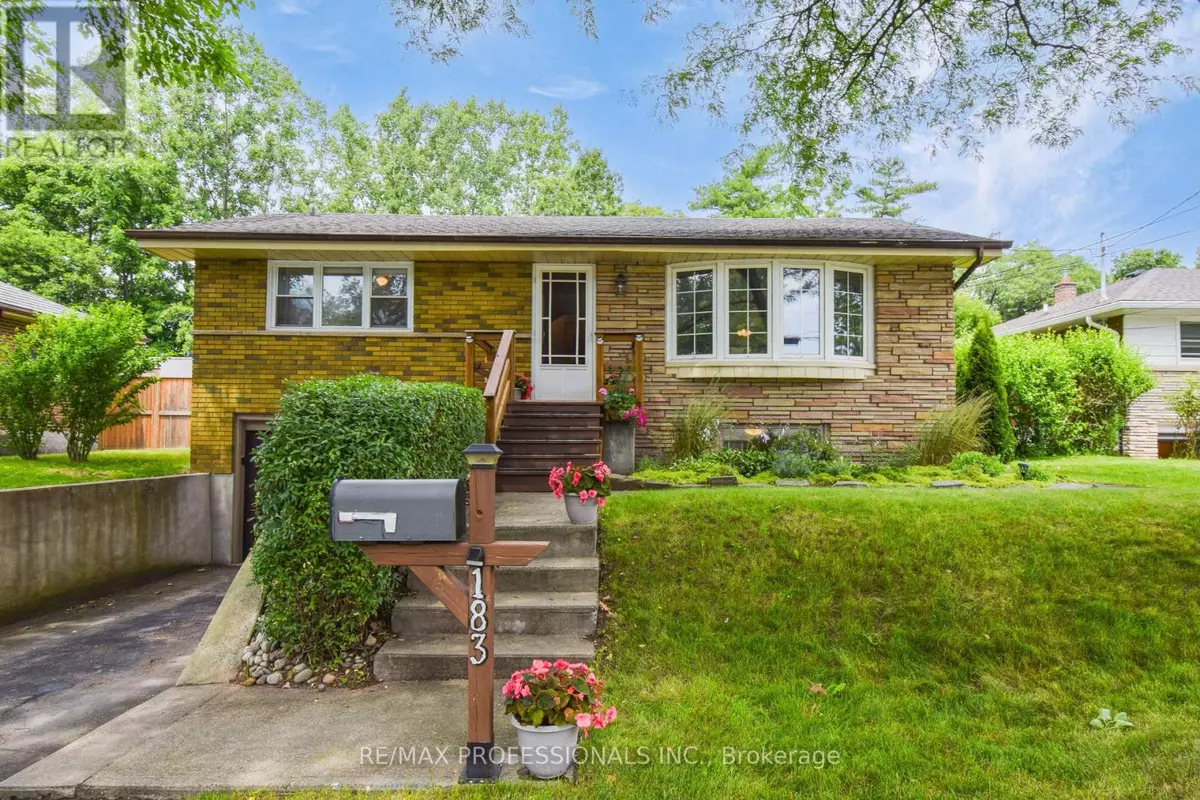 Burlington (lasalle), ON L7T2H1,183 GROVE PARK DRIVE