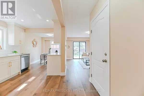 Brampton (heart Lake West), ON L7G1T4,4 LAWNVIEW COURT