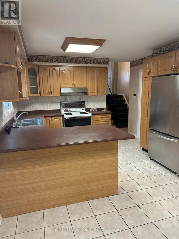 Brampton (fletcher's West), ON L6Y2P7,151 Morton WAY #Front unit